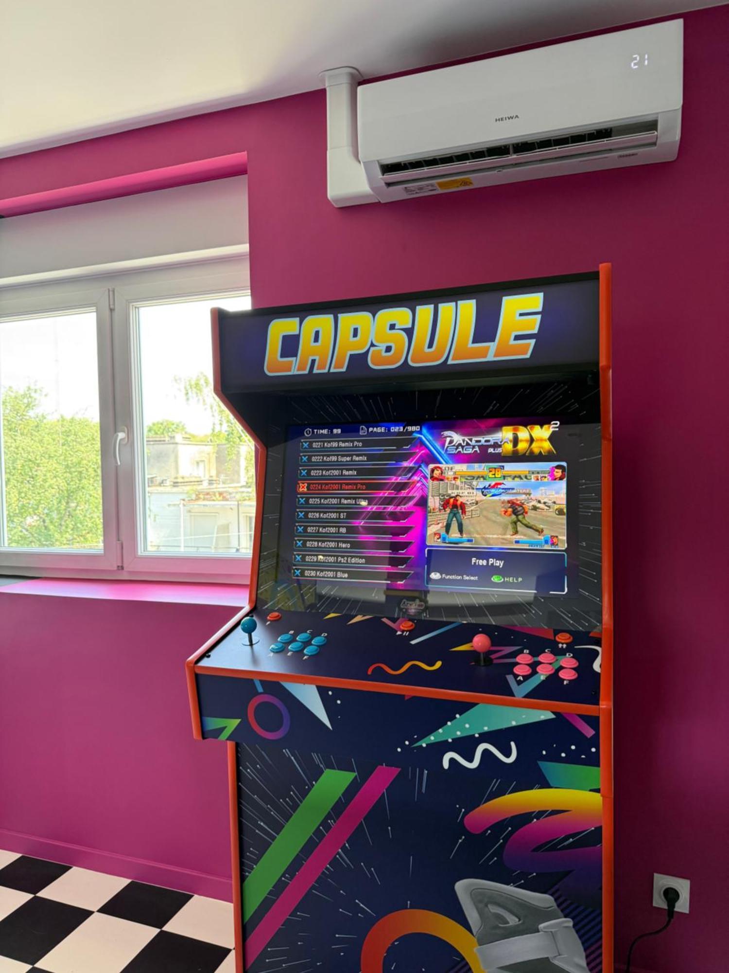 Capsule Retour Vers Le Futur Maubeuge ภายนอก รูปภาพ