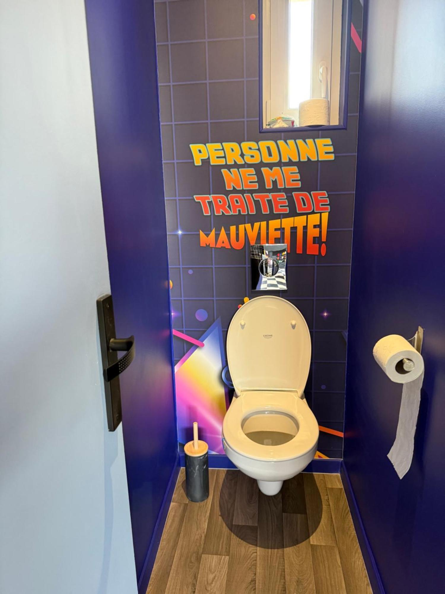 Capsule Retour Vers Le Futur Maubeuge ภายนอก รูปภาพ